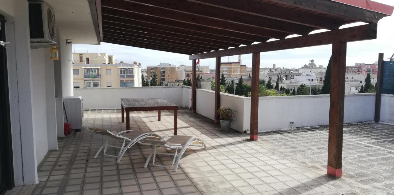 Piccolo Attico Διαμέρισμα Λέτσε Εξωτερικό φωτογραφία